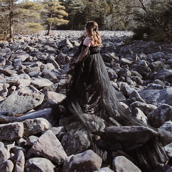 Black tulle Santorini dress - Picture 2 of 6